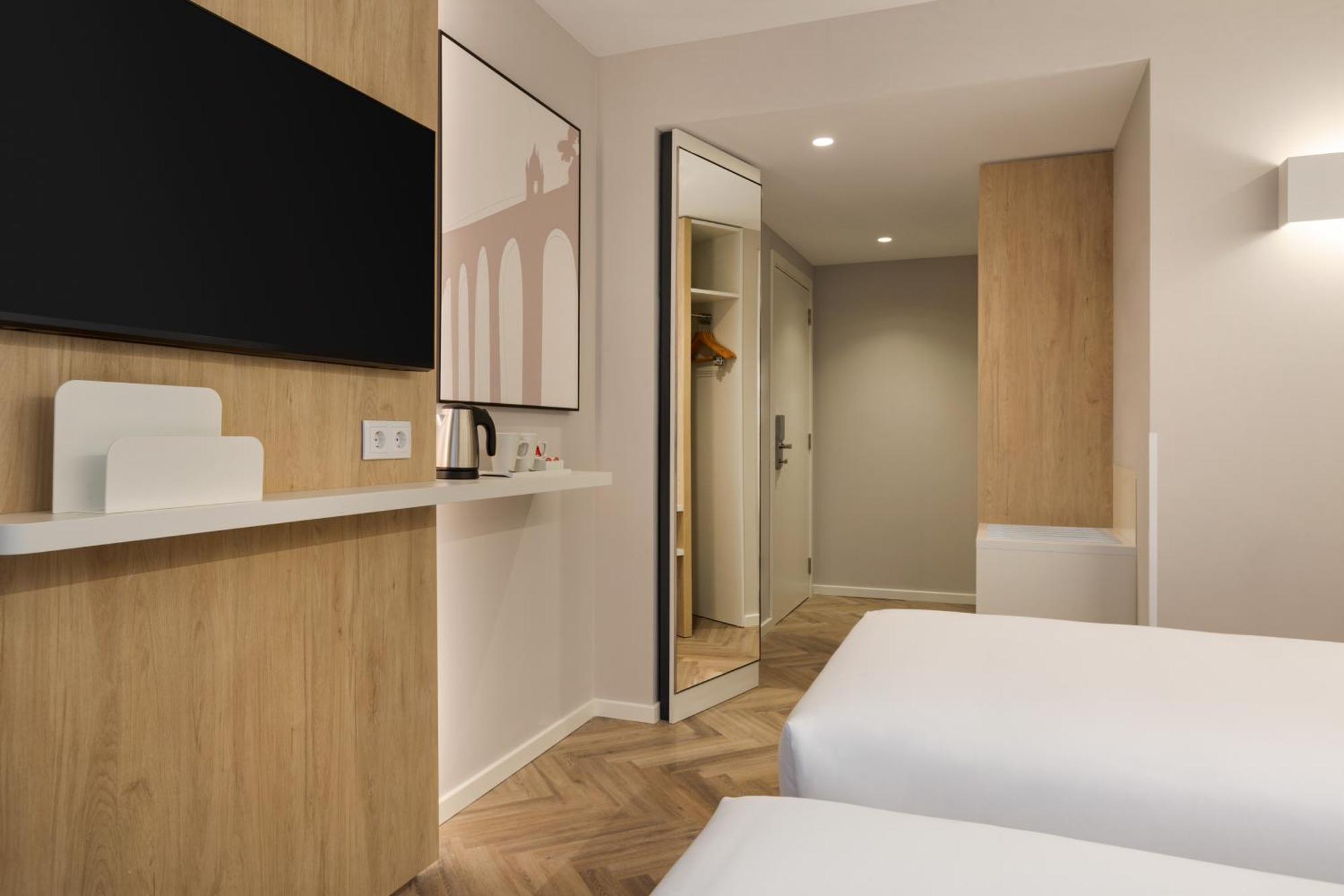 Holiday Inn Express Evora By Ihg Buitenkant foto
